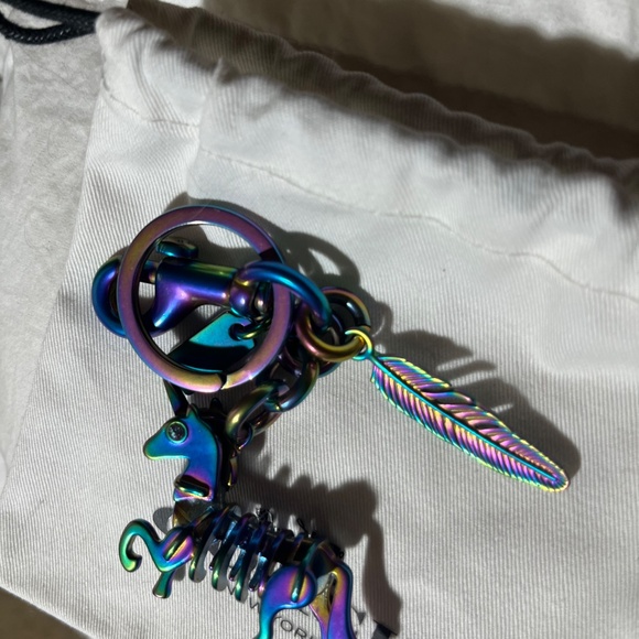 Coach oilslick unicorn iridescent key ring - Picture 3 of 4